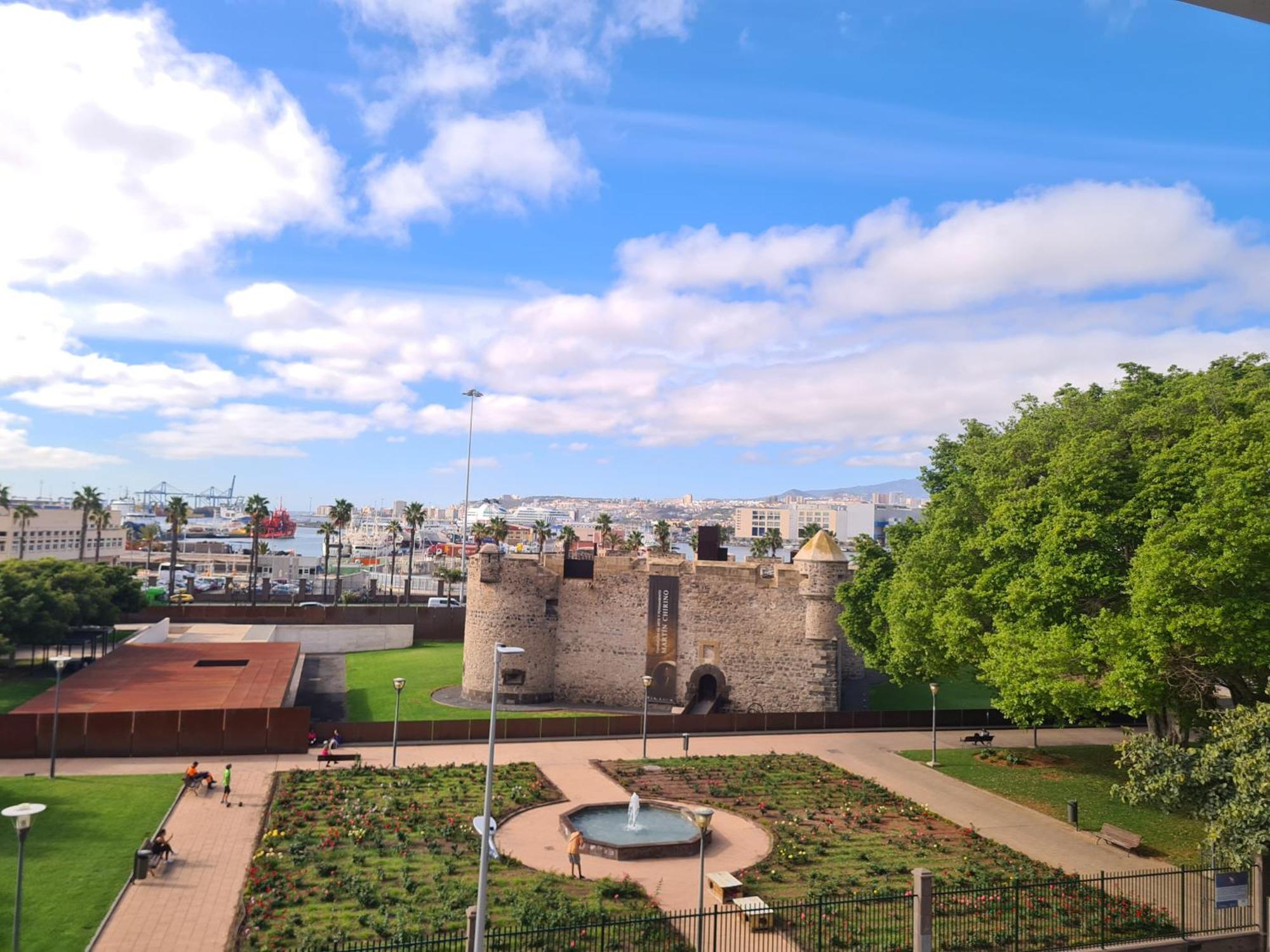 Apto Moderno Y Acogedor Con Terraza Y Vistas *