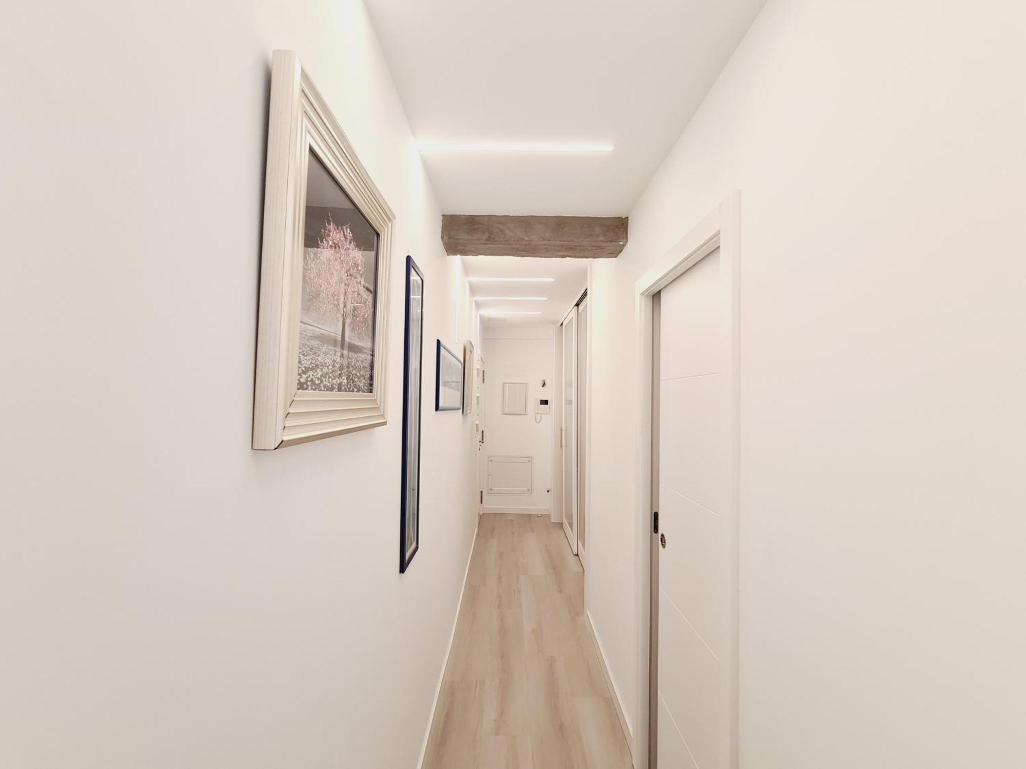 Apto Moderno Y Acogedor Con Terraza Y Vistas
