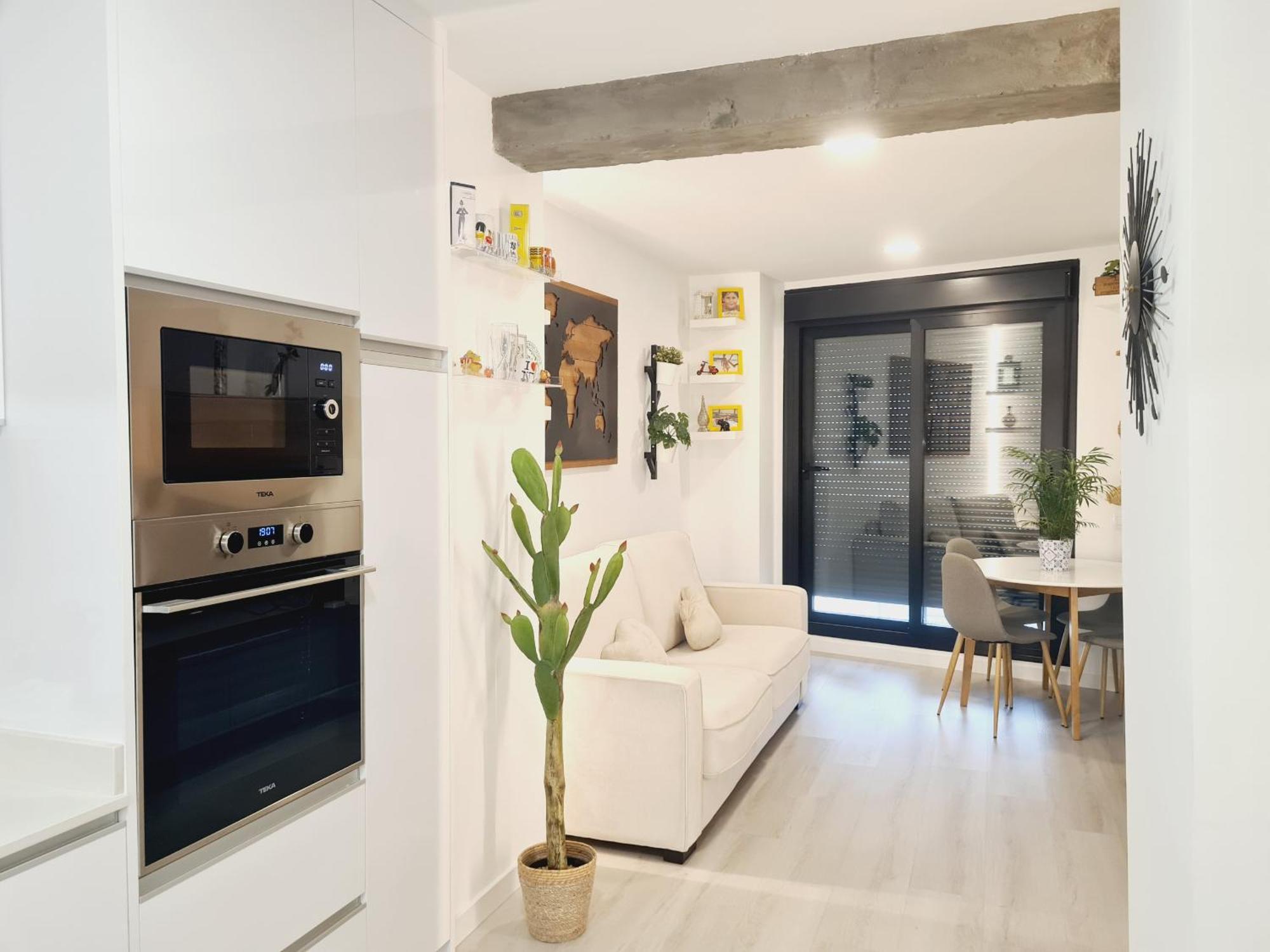 Apto Moderno Y Acogedor Con Terraza Y Vistas *